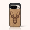 Coque Pixel 10 Pro – Le Cerf en gravure sur bois (Tilleul)