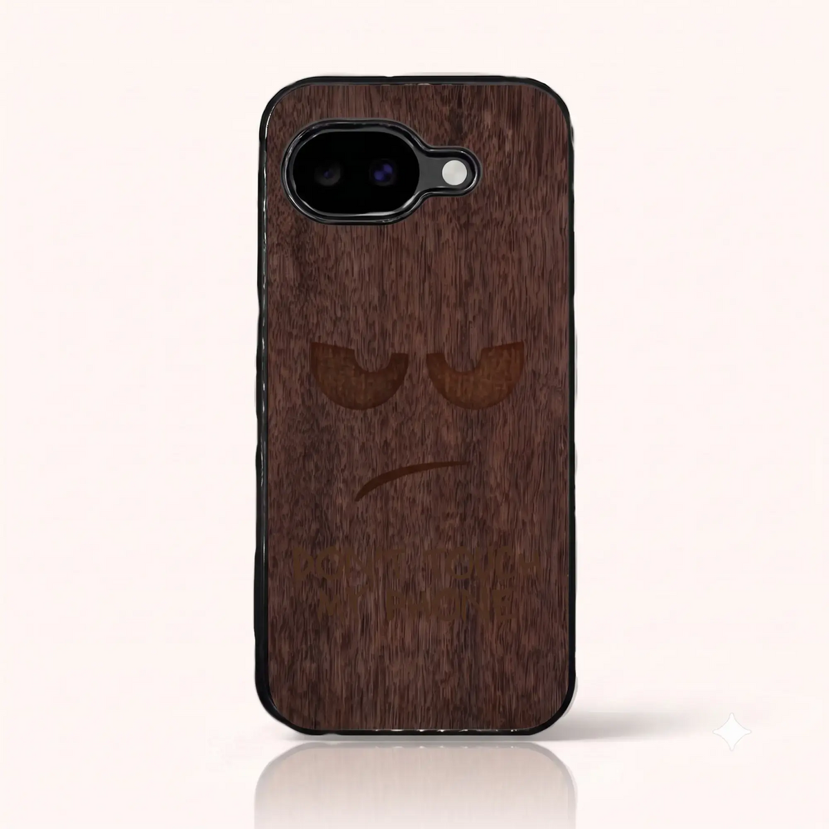 Coque Pixel 10A – Don't Touch My Phone en gravure sur bois (Noyer)