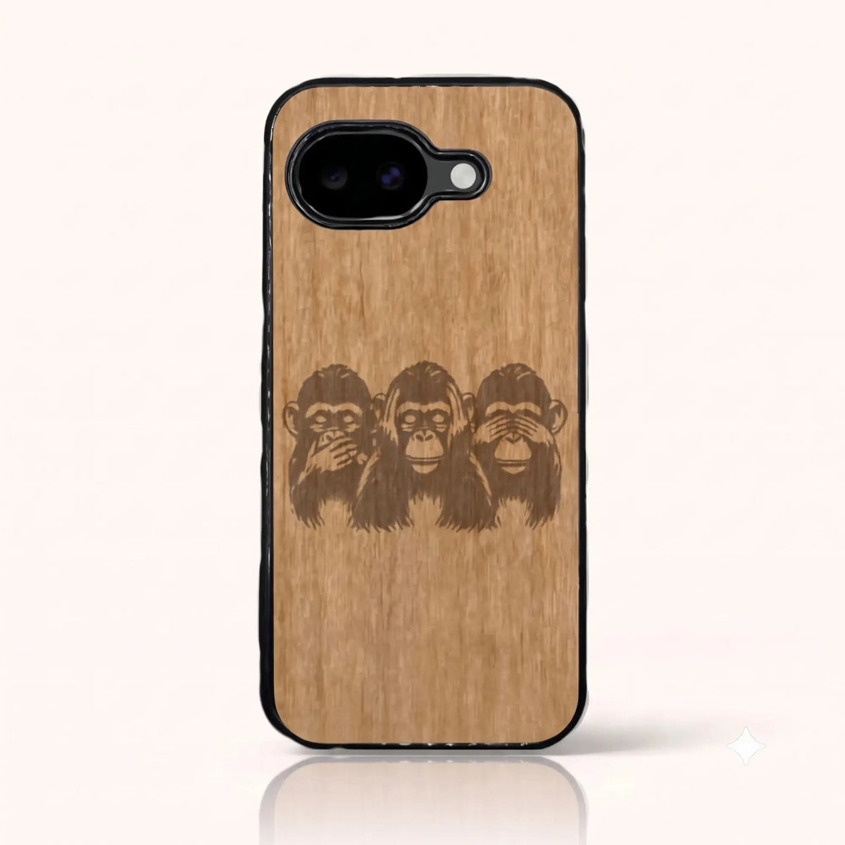 Coque Pixel 10A – Les Singes de la sagesse en bois de tilleul clair