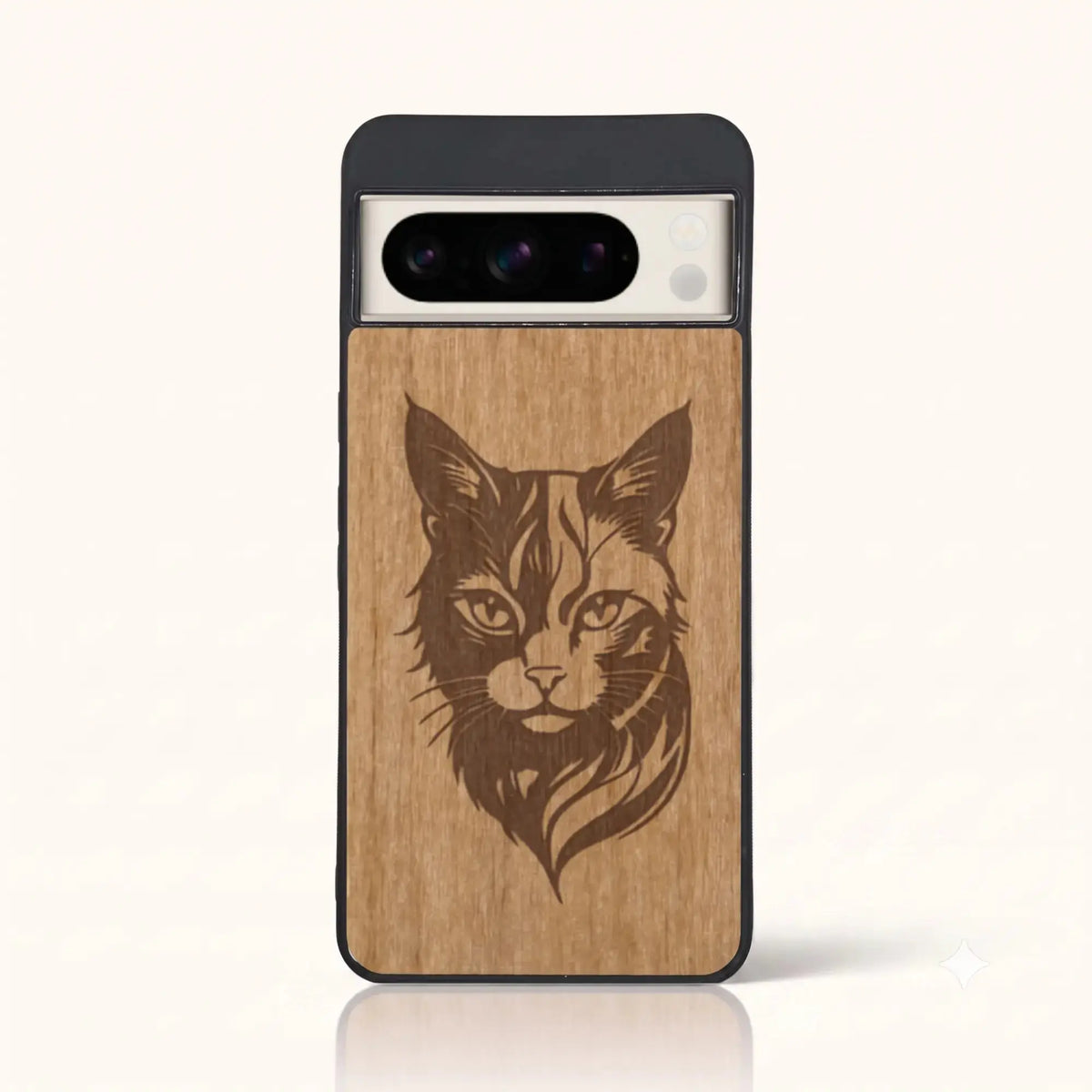 Coque Pixel 8 Pro – Le Chat en bois de tilleul clair