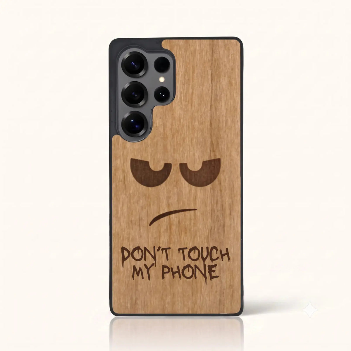 Coque Samsung S22 Ultra – Don't Touch My Phone en bois de tilleul clair