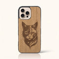 Coque iPhone 12 Pro – Le Chat en bois de tilleul clair