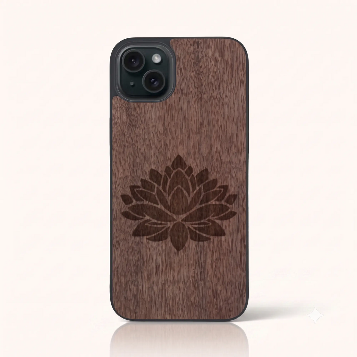 Coque iPhone 15 Plus – Fleur de Lotus
