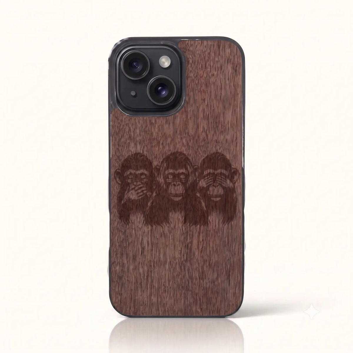 Coque iPhone 15 – Singes de la Sagesse