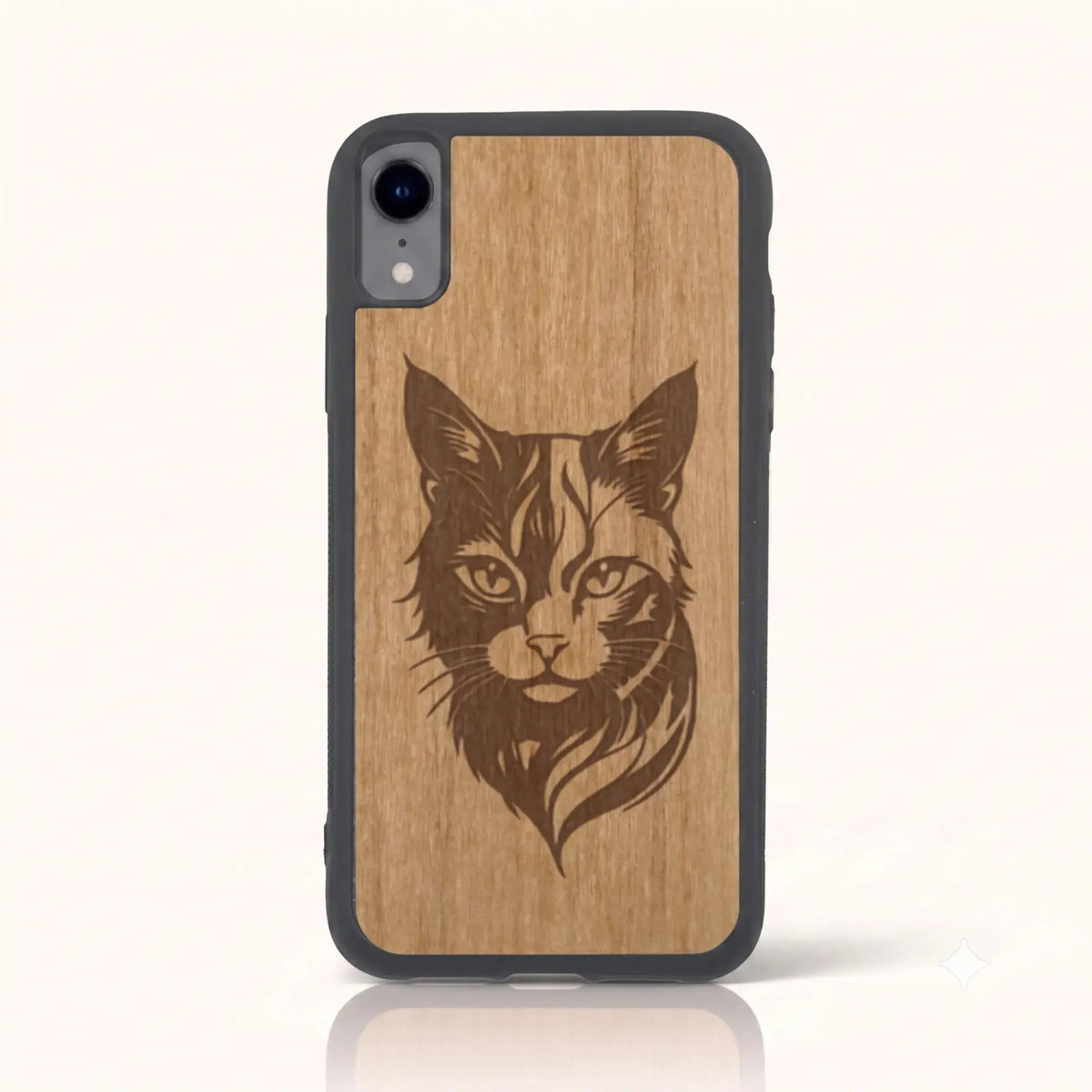 Coque iPhone XR – Le Chat en bois de tilleul clair