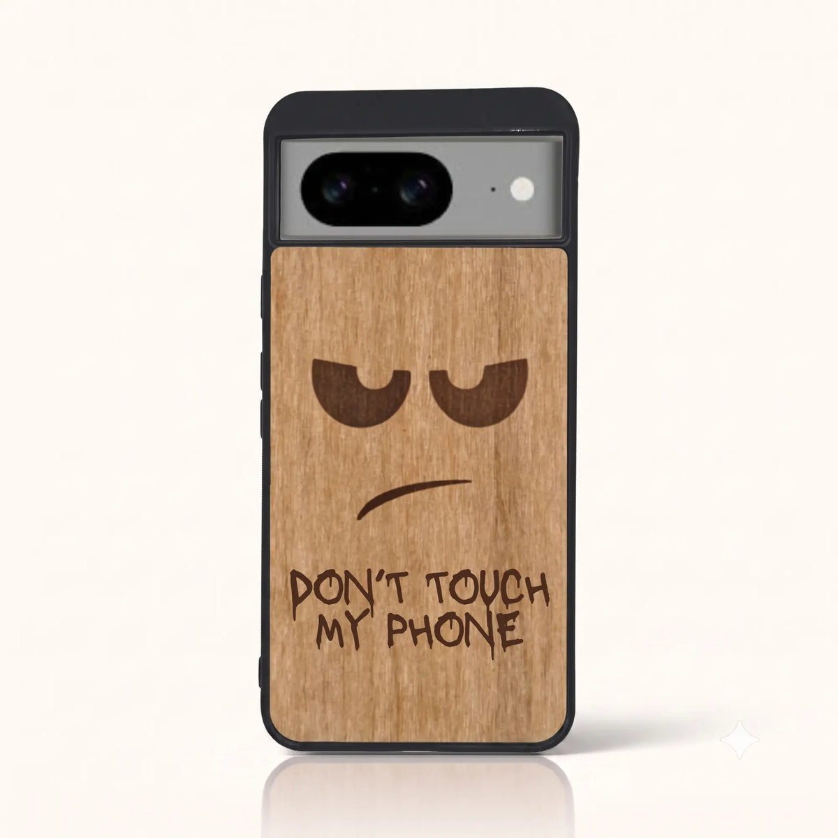 Coque Pixel 8A – Don't Touch My Phone en bois de tilleul clair