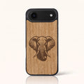Coque iPhone Air – Éléphant en bois de tilleul clair