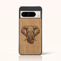 Coque Pixel 8 Pro – Éléphant en bois de tilleul clair