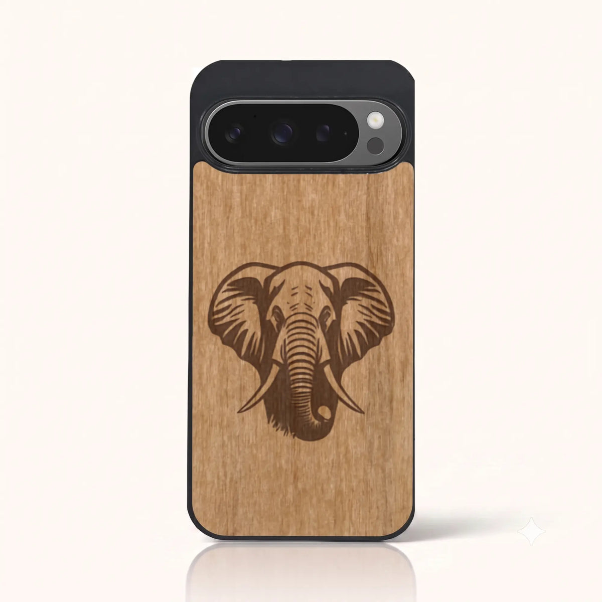 Coque Pixel 9 Pro – Éléphant en bois de tilleul clair