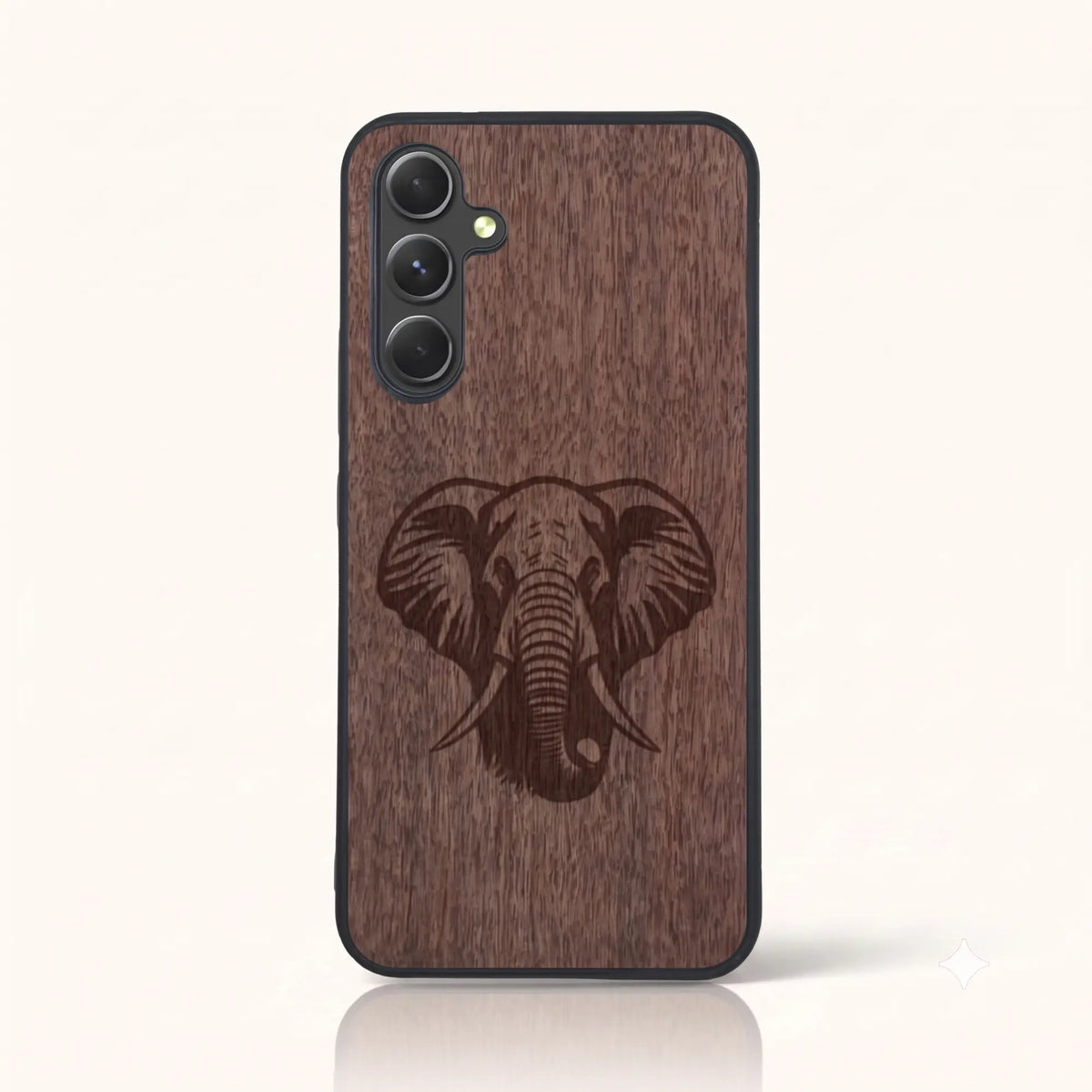 Coque Samsung A54 – Éléphant en bois de noyer foncé