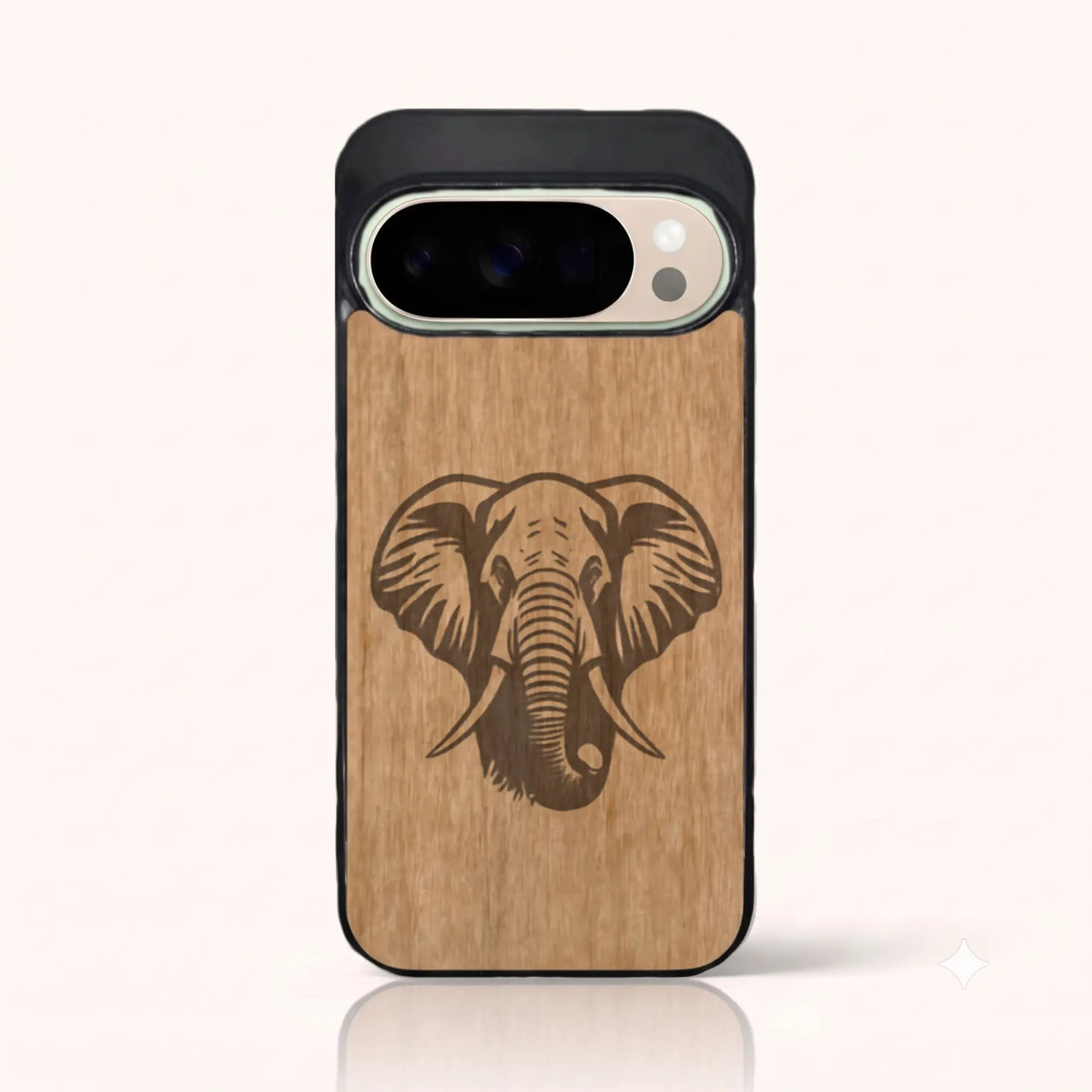 Coque Pixel 10 Pro – Éléphant en bois de tilleul clair