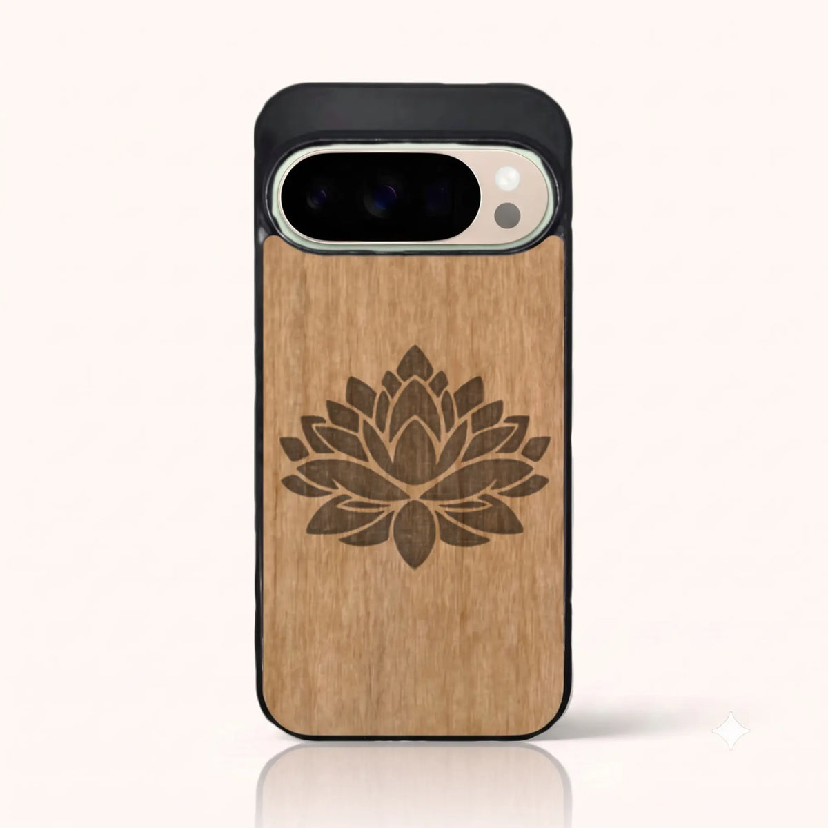 Coque Pixel 10 Pro – Fleur de Lotus en bois de tilleul clair