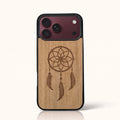Coque iPhone 18 Pro Max – L'attrape rêve en bois de tilleul clair