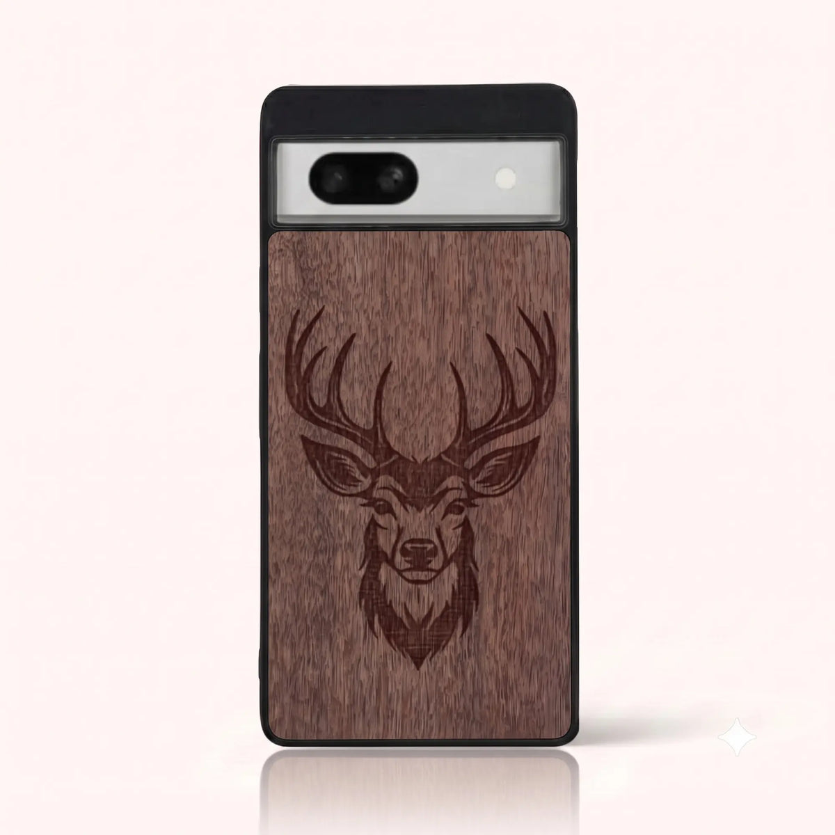 Coque Pixel 7A – Le Cerf en gravure sur bois (Noyer)