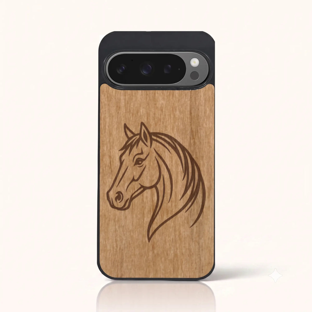 Coque Pixel 9 Pro – Le Cheval en bois de tilleul clair