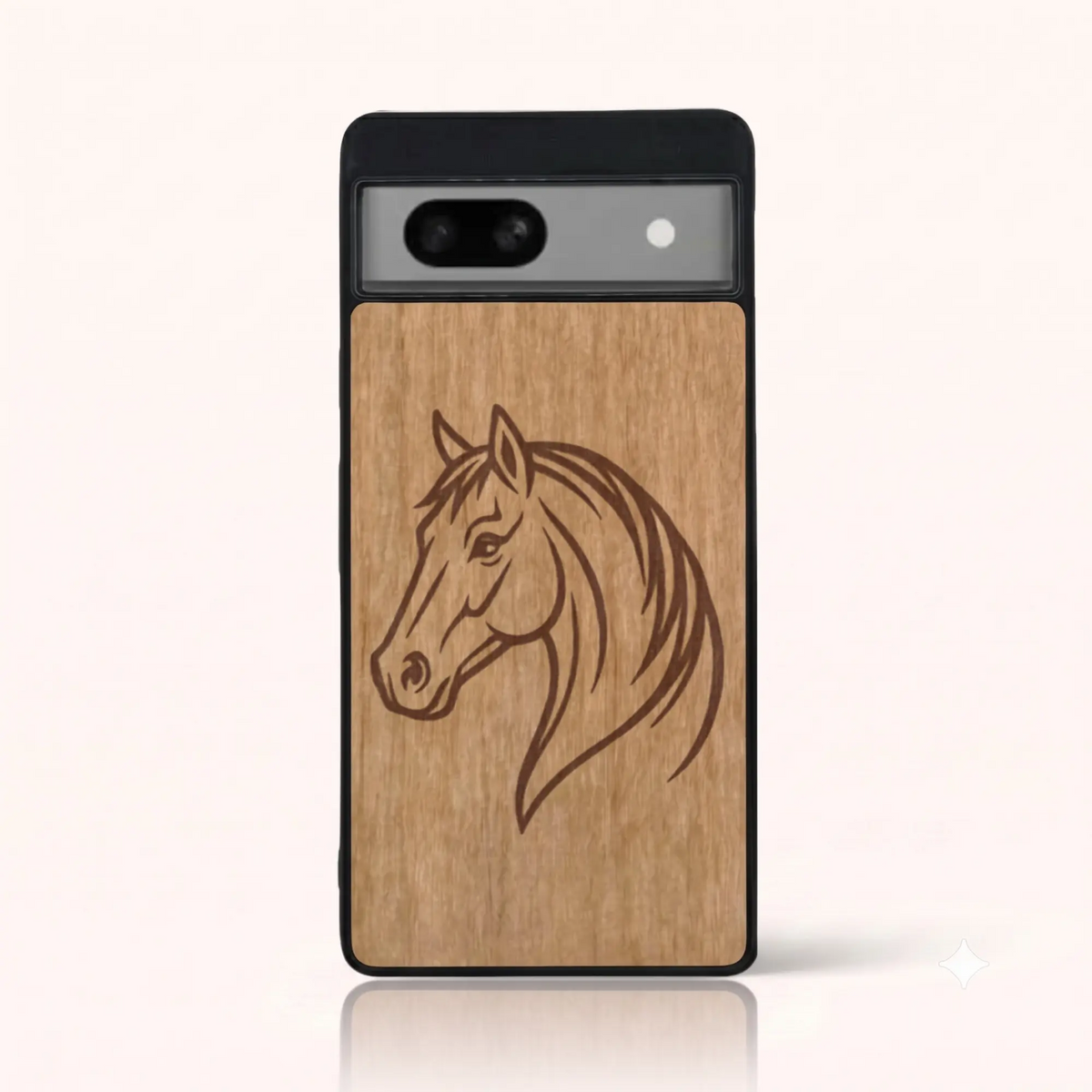 Coque Pixel 7A – Le Cheval en gravure sur bois (Tilleul)