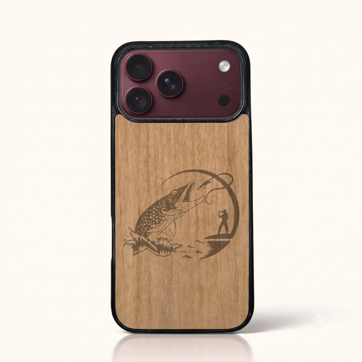 Coque iPhone 18 Pro Max – Le Pêcheur en bois de tilleul clair