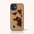 Coque iPhone 11 – Le Planisphère en marqueterie de bois