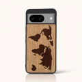 Coque Pixel 8A – Le Planisphère en marqueterie de bois
