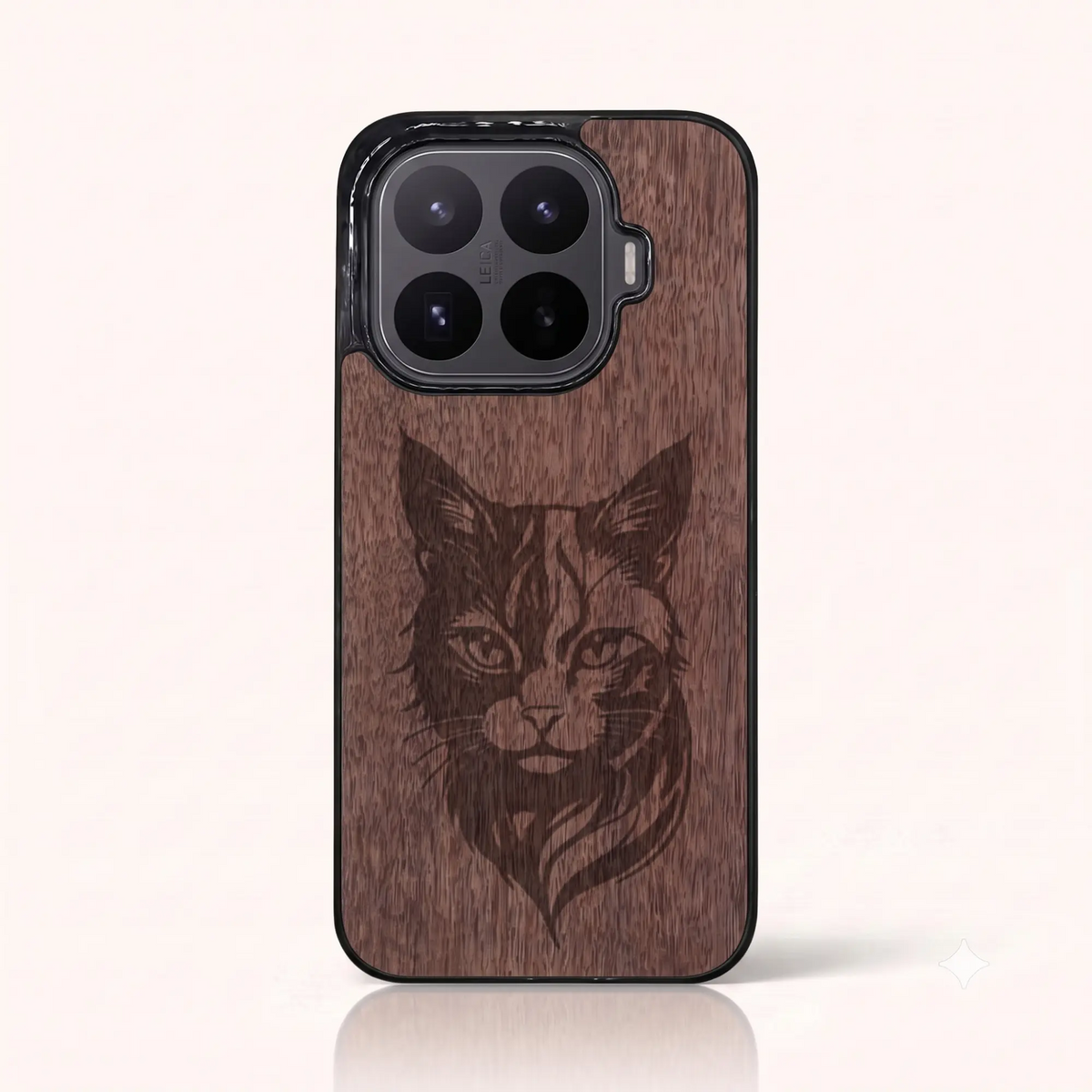 Coque Xiaomi Mi 17T – Le Chat en gravure sur bois (Noyer)